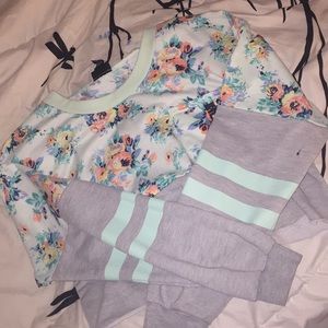 Long sleeve crop top